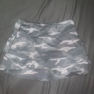 CAMO ATHLETA SKIRT!! In a little girl size large